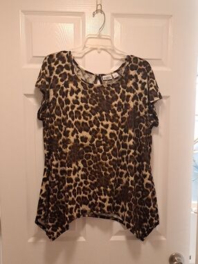 Cato Leopard Print Short Sleeve Blouse in Brown and Cream